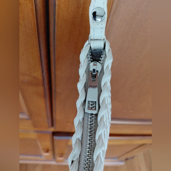 Rachel Zoe Ivory Woven Tote and Pouch Set - Picture 7 of 10